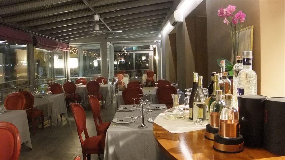Albergo Del Sole Порто Валтраваля Екстериор снимка